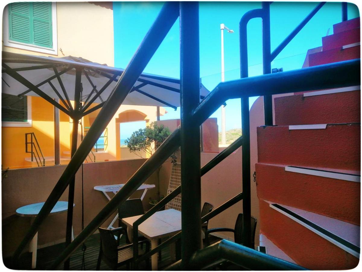 Supertubos Beach Hostel Atouguia Da Baleia Kültér fotó