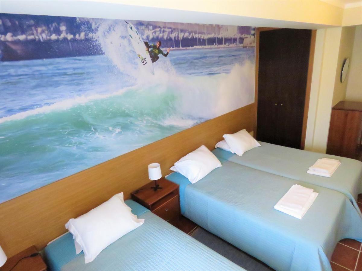 Supertubos Beach Hostel Atouguia Da Baleia Kültér fotó