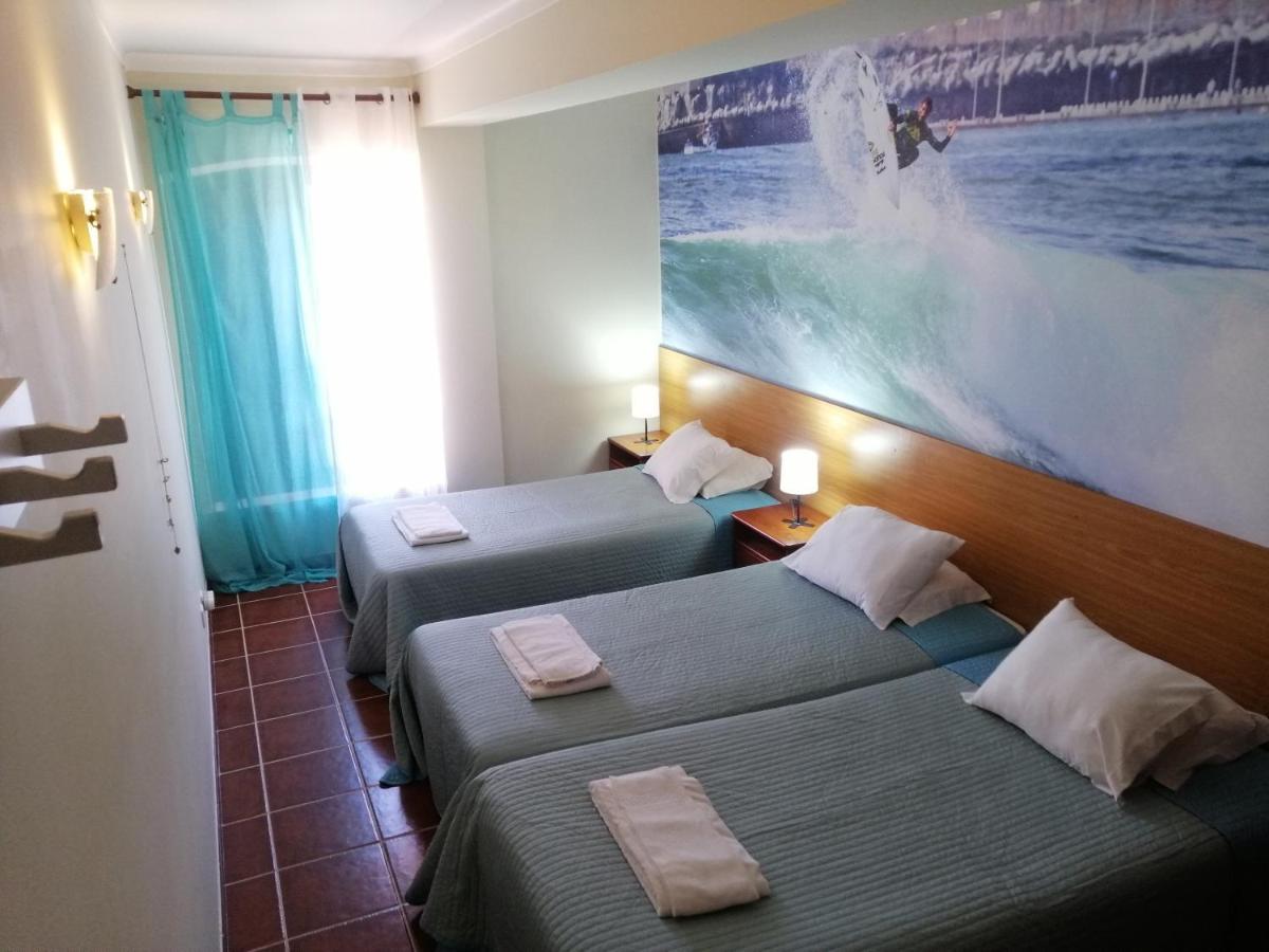 Supertubos Beach Hostel Atouguia Da Baleia Kültér fotó