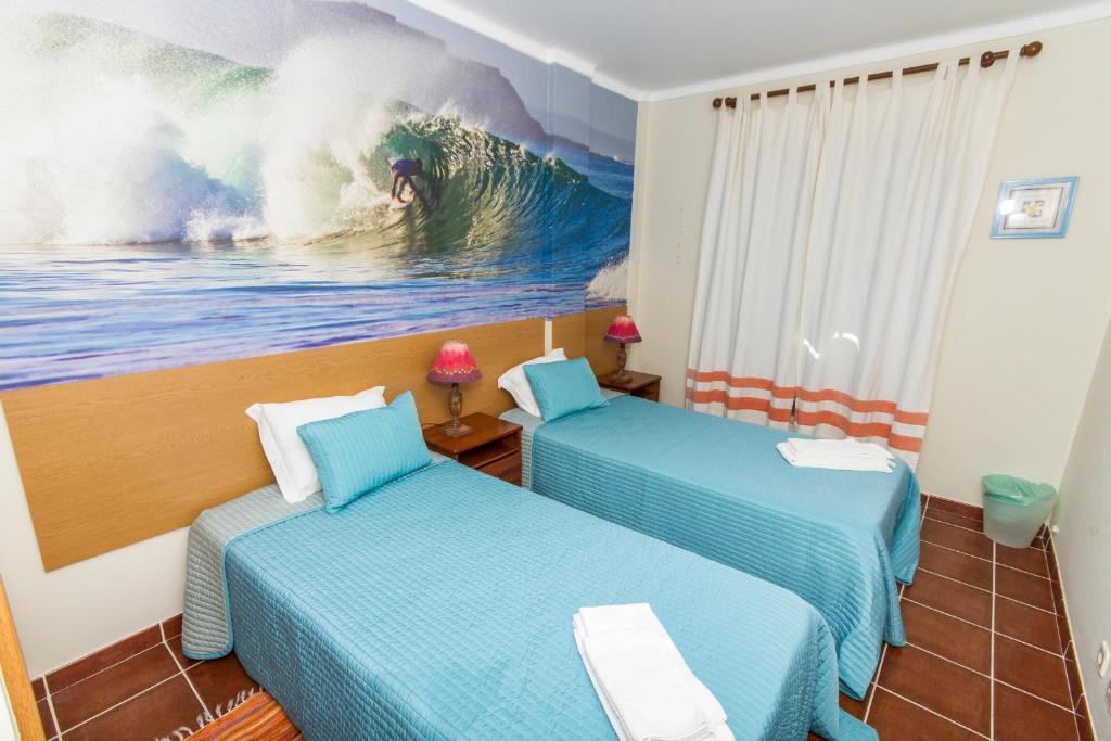 Supertubos Beach Hostel Atouguia Da Baleia Szoba fotó