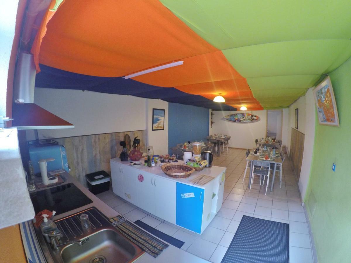 Supertubos Beach Hostel Atouguia Da Baleia Kültér fotó