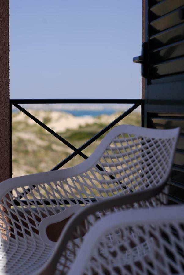 Supertubos Beach Hostel Atouguia Da Baleia Kültér fotó