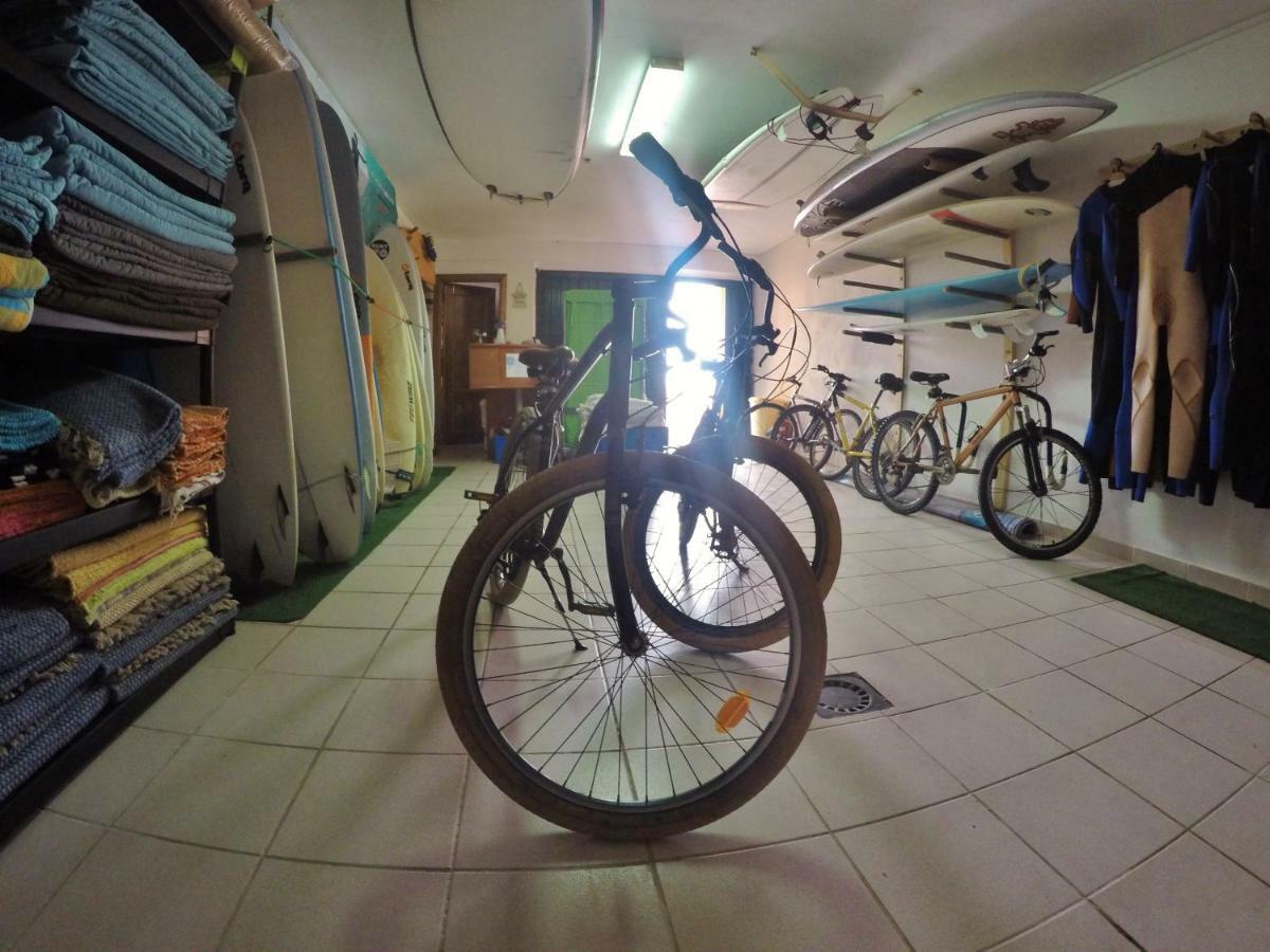 Supertubos Beach Hostel Atouguia Da Baleia Kültér fotó